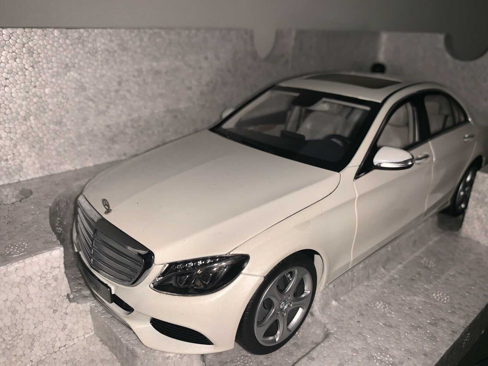 Mercedes C-class ELEGANCE (W205) маштаб 1:18