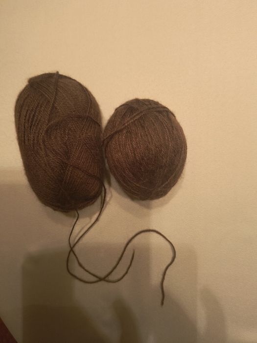 Włóczka brązowa dwa motki