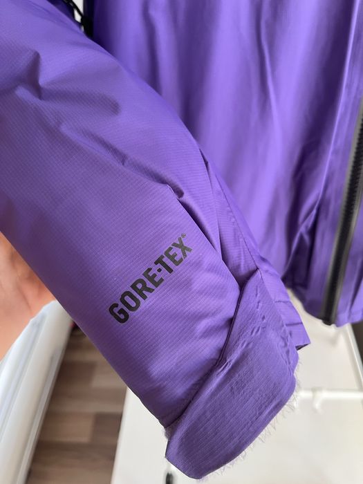 Puchowa Kurtka Burton AK Gore-Tex