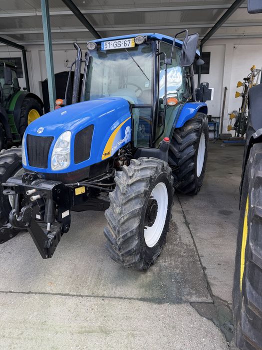 New Holland T5040