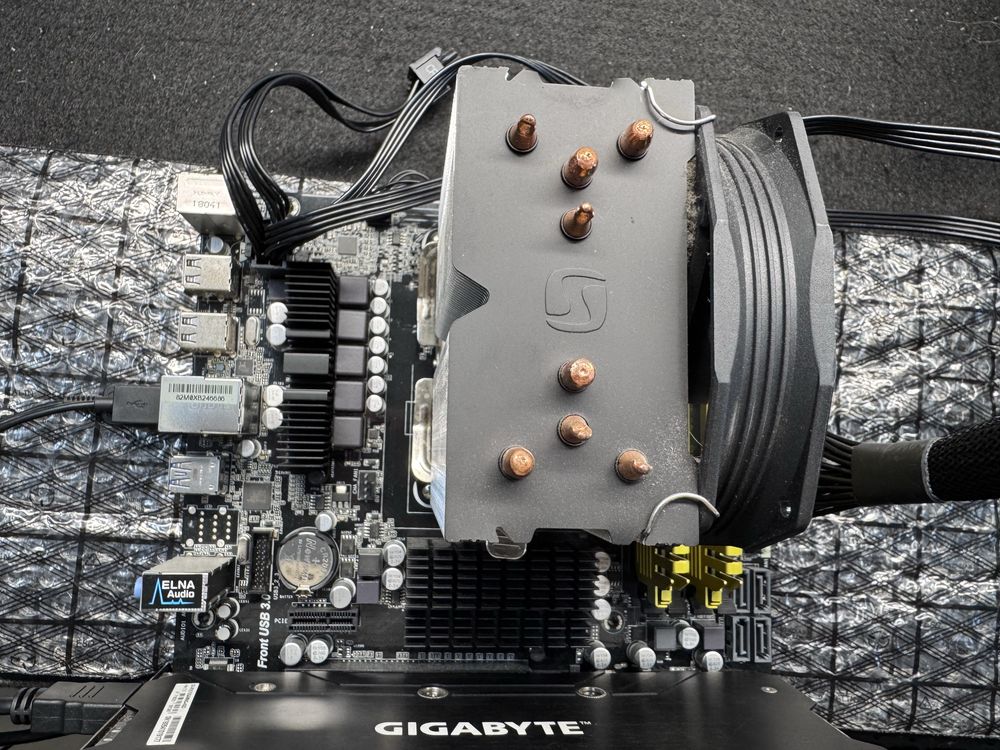 Płyta główns AsRock 970M Pro3 + procesor AMD FX 8320 + 16GB Ram Geil