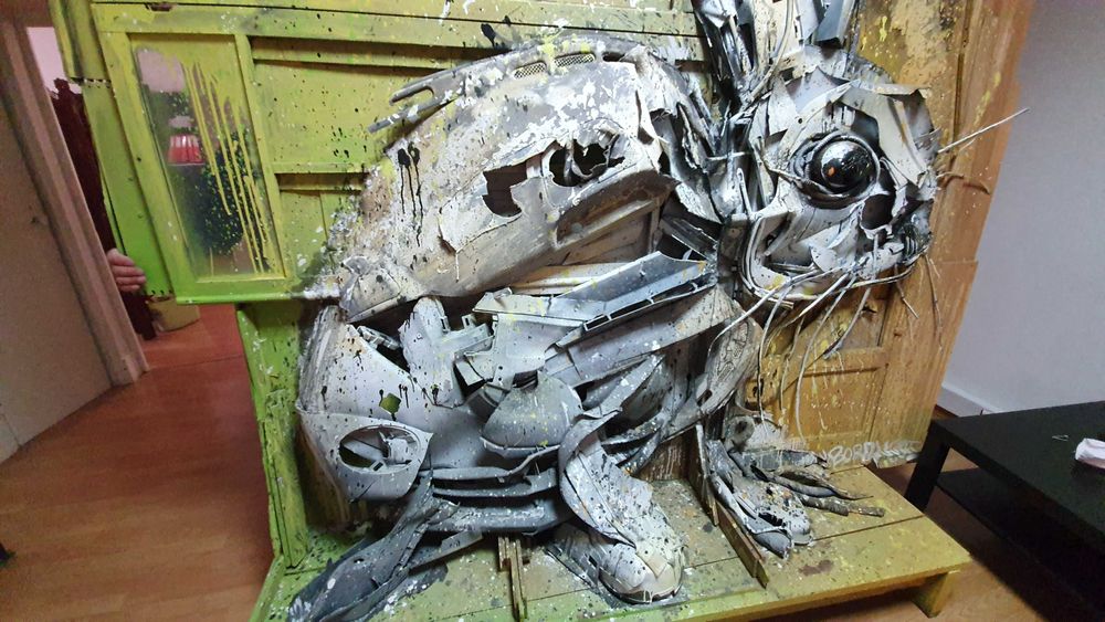 Escultura volumétrica, Assemblage, original único de Bordalo II