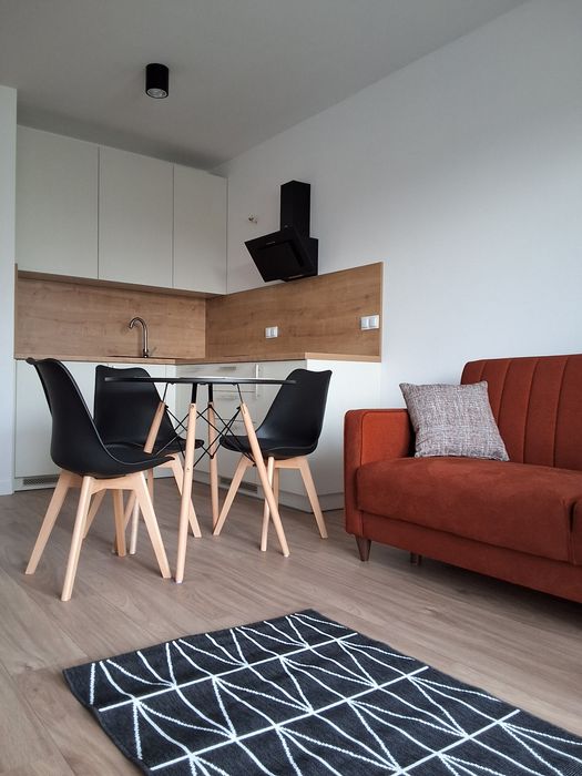 Nowe mieszkanie z ogródkiem i roletami antywłamaniowymi w Ożarowie