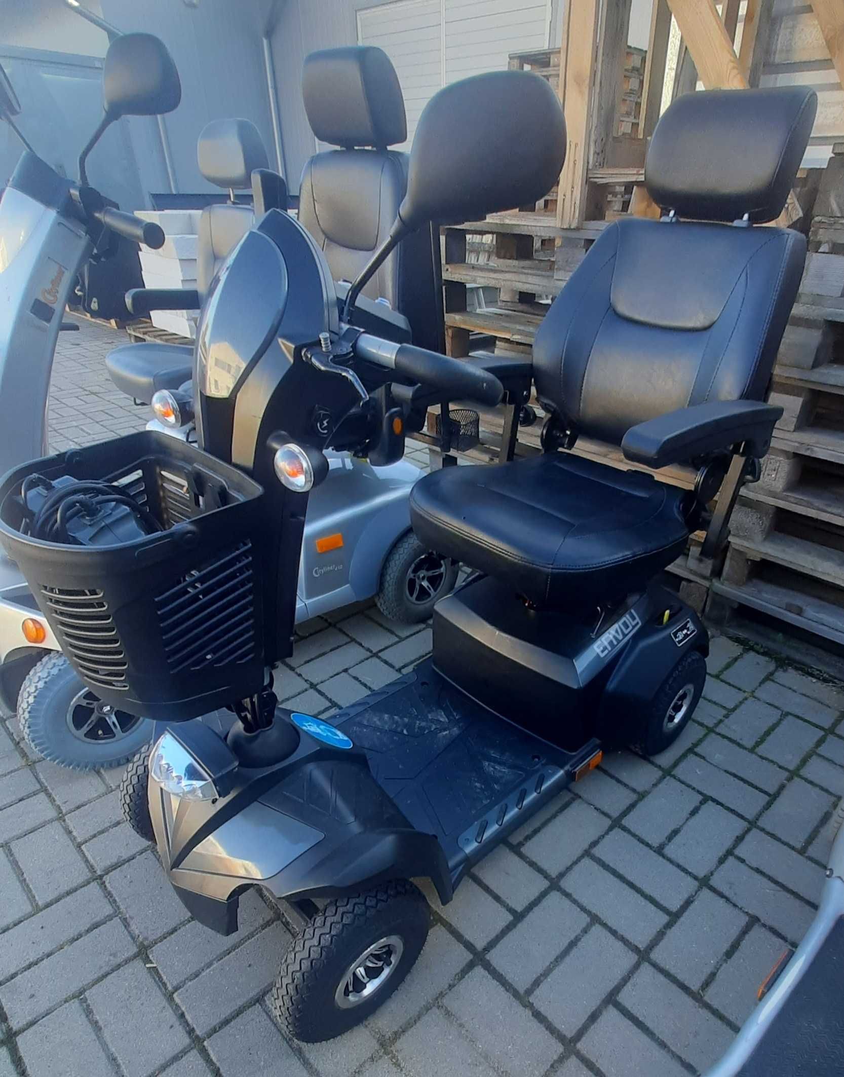 Skuter wózek inwalidzki elektryczny skutery wózki Invacare Orion
