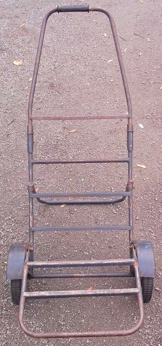 Кравчучка (візок-тележка) часів СРСР.