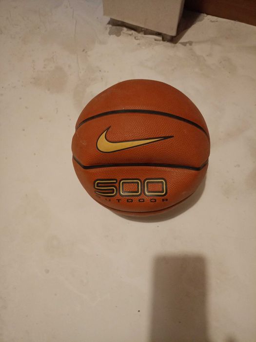 Piłka skórzana do siatkówki