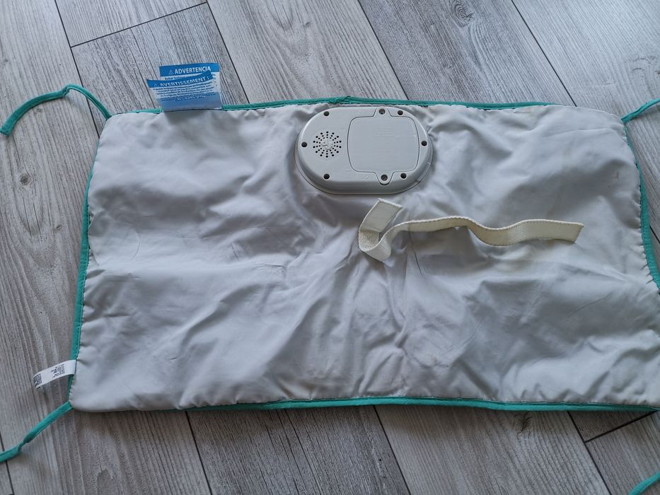 Fisher-Price Rainforest Świecąca grająca mata do łóżeczka