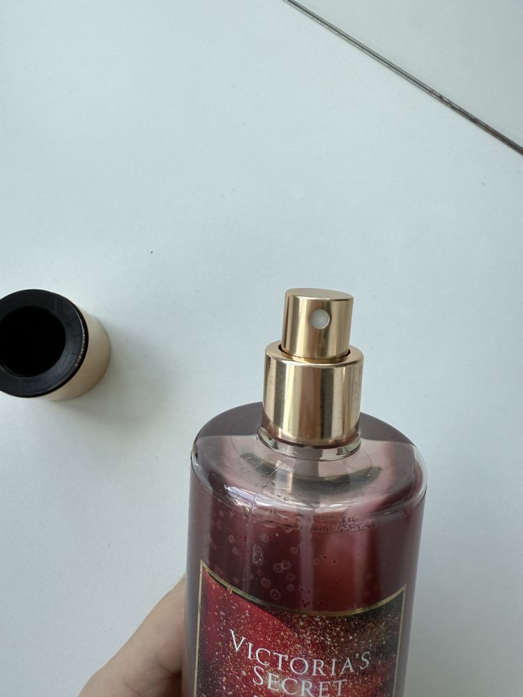 Спрей, міст Victoria’s Secret Moon Spiced Apple