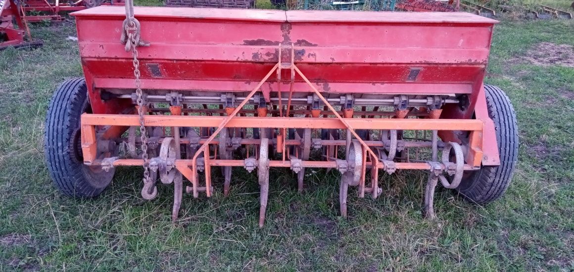 Simulta 200 Siewnik Talerzowy Zboże + Nawozy