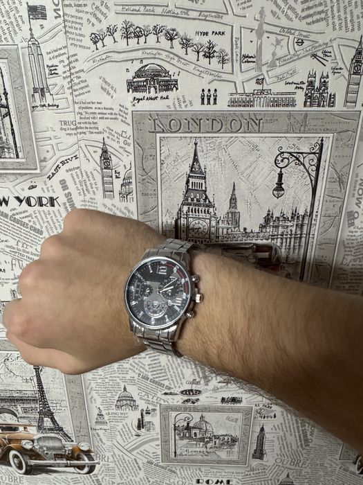 Продам годинники стильні