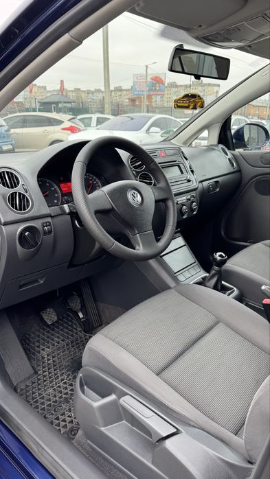 Volkswagen Golf Plus Фольксваген Гольф Плюс  2006р 1.6 MPI бенз 5МКПП
