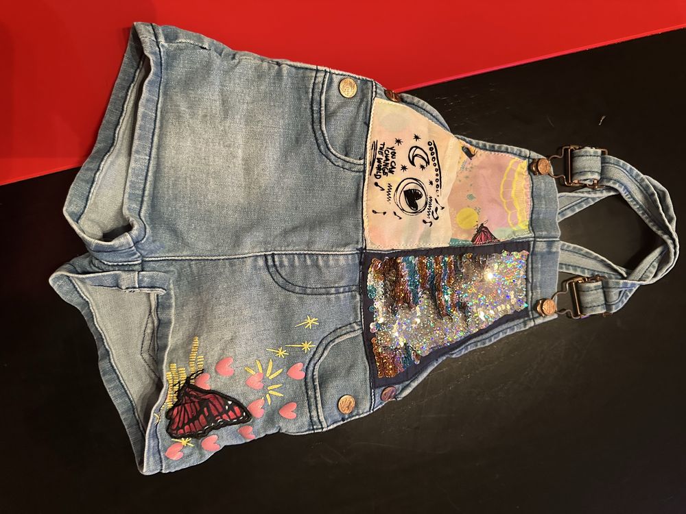 Macacão de menina - desigual