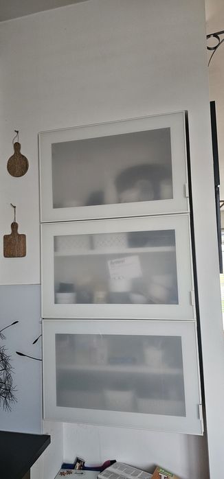 3 szafki BESTA IKEA drzwiczki mleczne szkło GLASSVIK