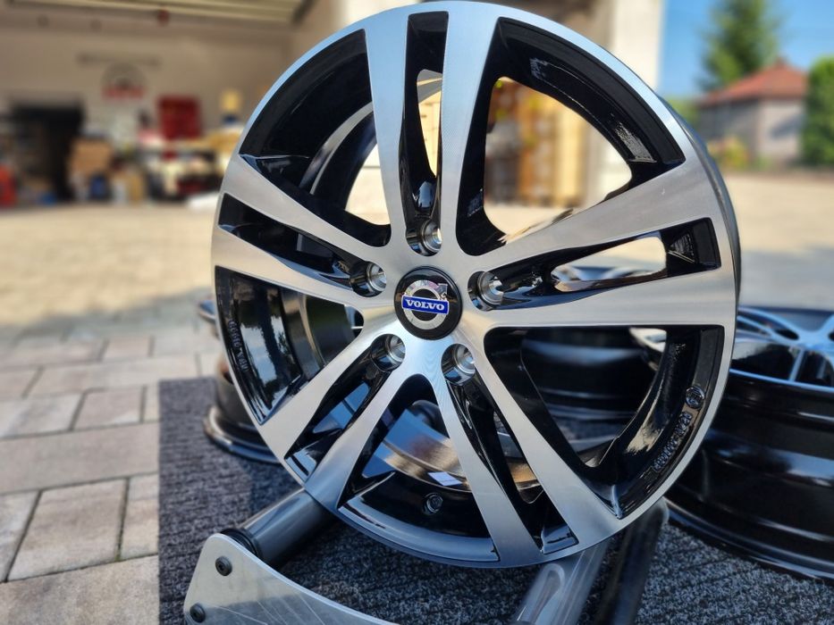 Volvo 16" Felgi nowe 5x108 V40 C30 V50 S60 V60 S40 C70 Czarny / Poler
