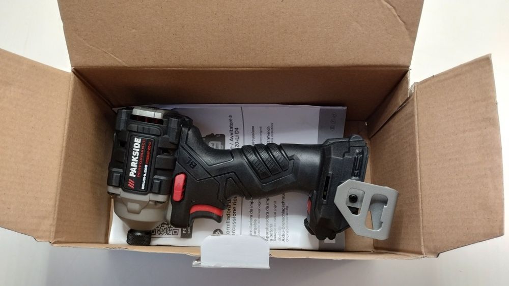 Aparafusadora de impacto Parkside performance 20v