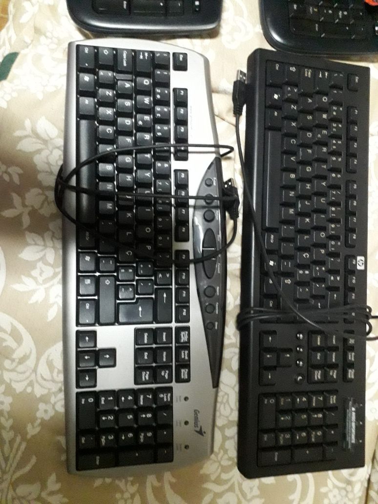 2 Teclados para computadores.