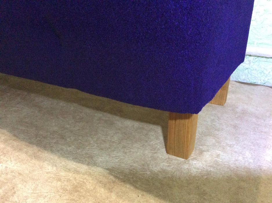 Маленький диванчик для зоны ожиданий,кухня,прихожая,балкон,кафе...