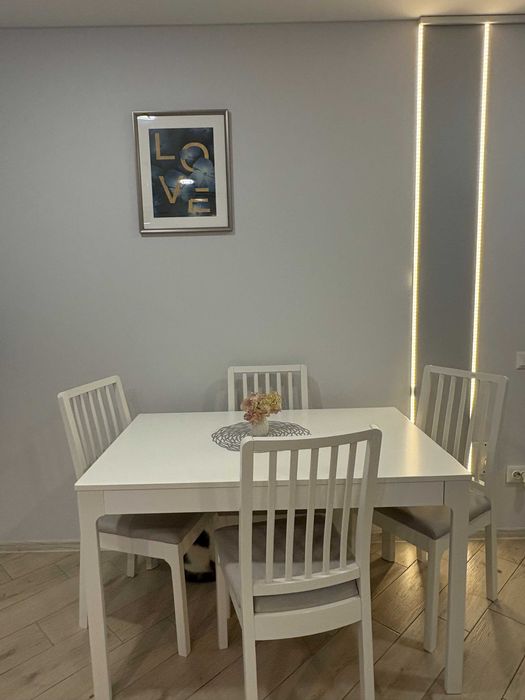 комплект куханний сіл ( розкладний ) та стільці