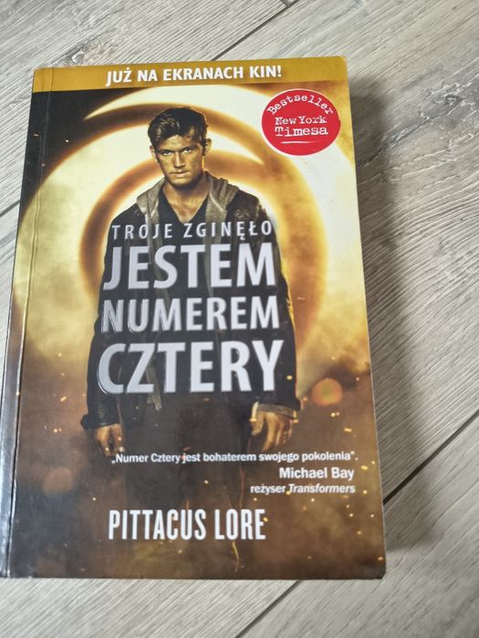 Troje zginęło, jestem numerem cztery, ksiazka