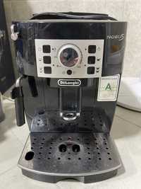 Продам кофемашину Delonghi Magnifica S