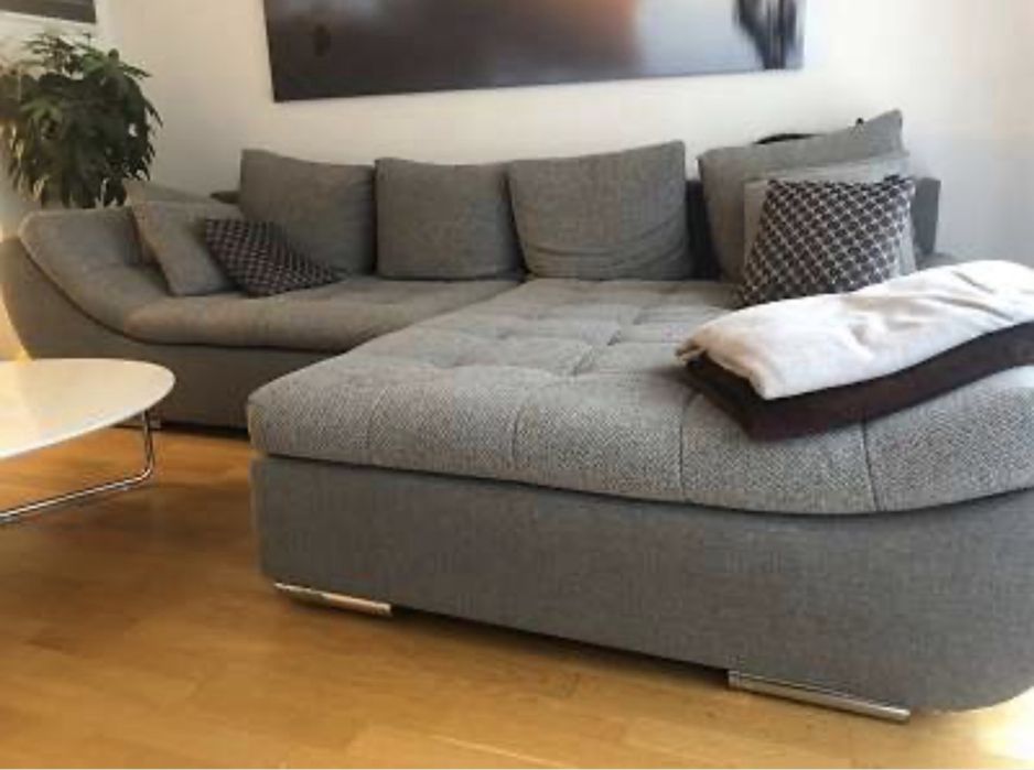 Sofa / Chaise Longue