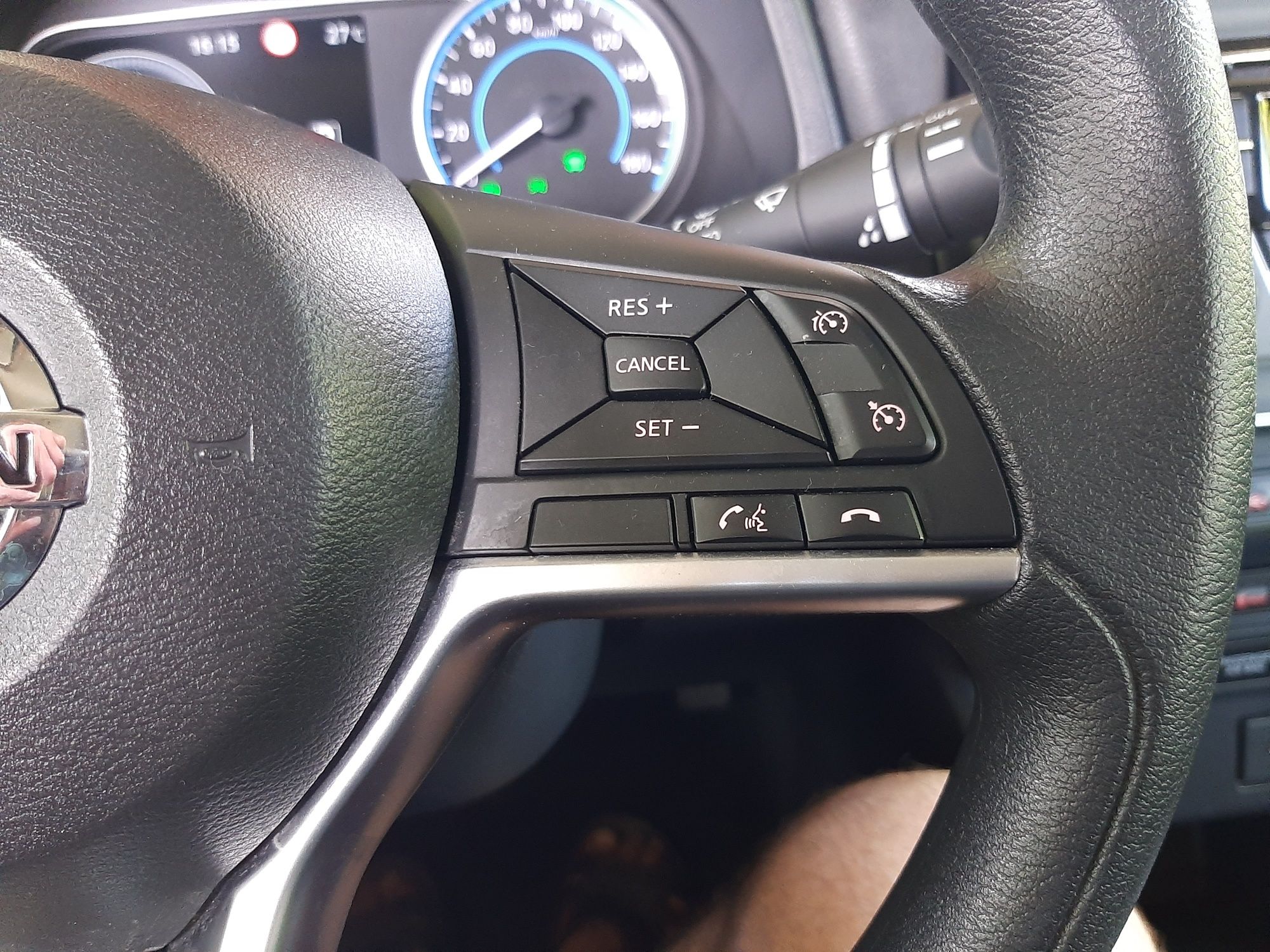 Nissan leaf 40kw. 2021
