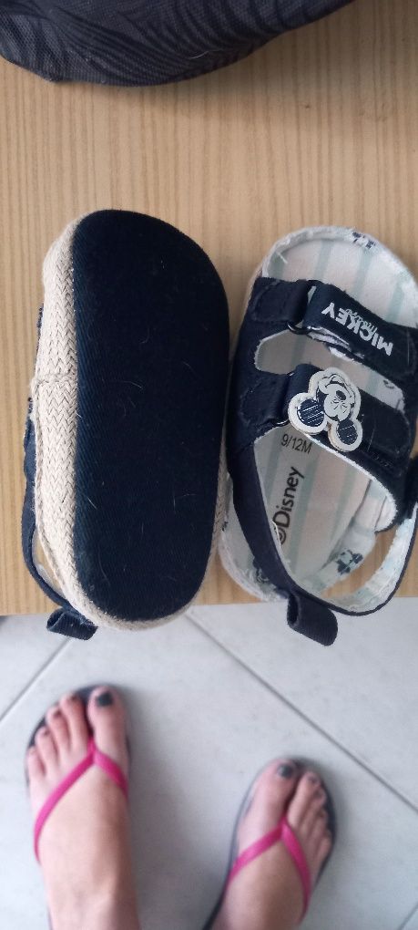 Sandálias Mickey