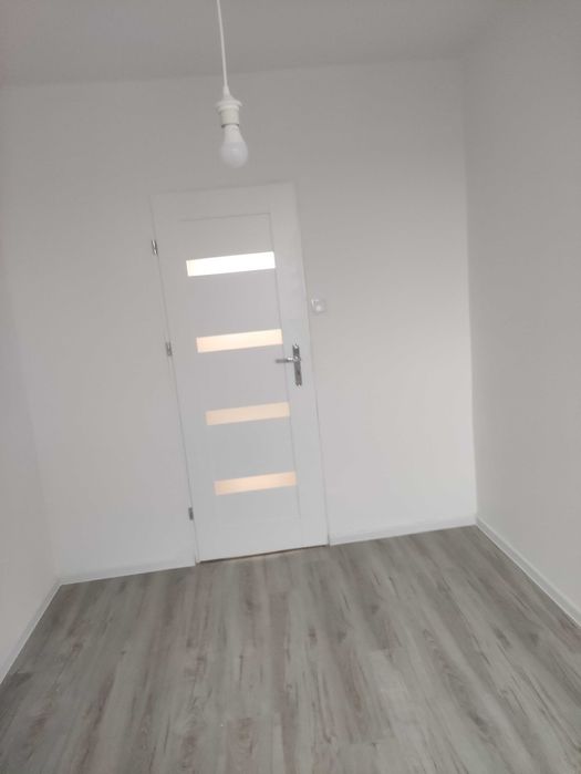 Pokój do wynajęcia w 3 pokojowym  mieszkaniu