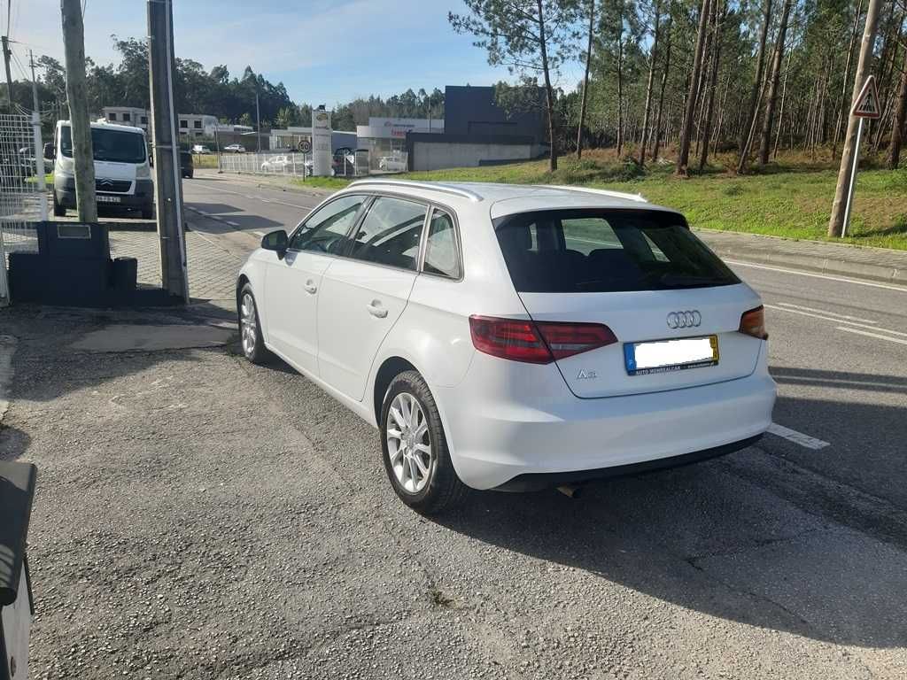 AUDI A 3 1.6 TDI SPORTBACK ADVANCE  ULTRA