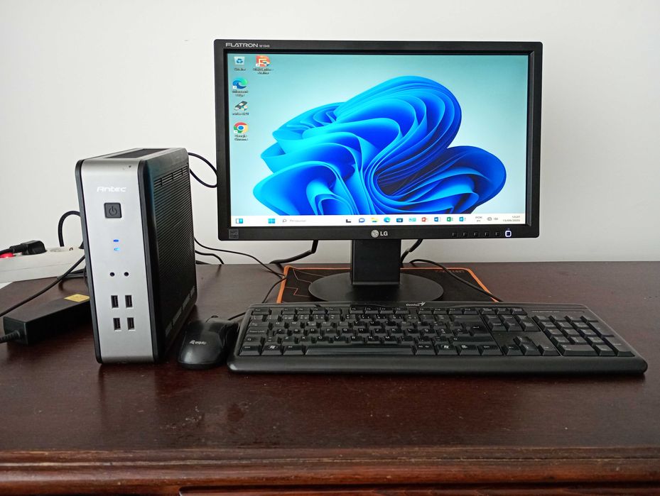 Vendo mini torre pc intel quadcore