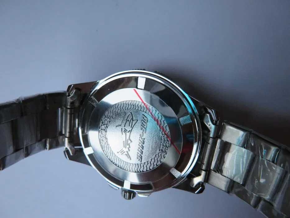 zegarek doxa shark 300 diver biała tarcza
