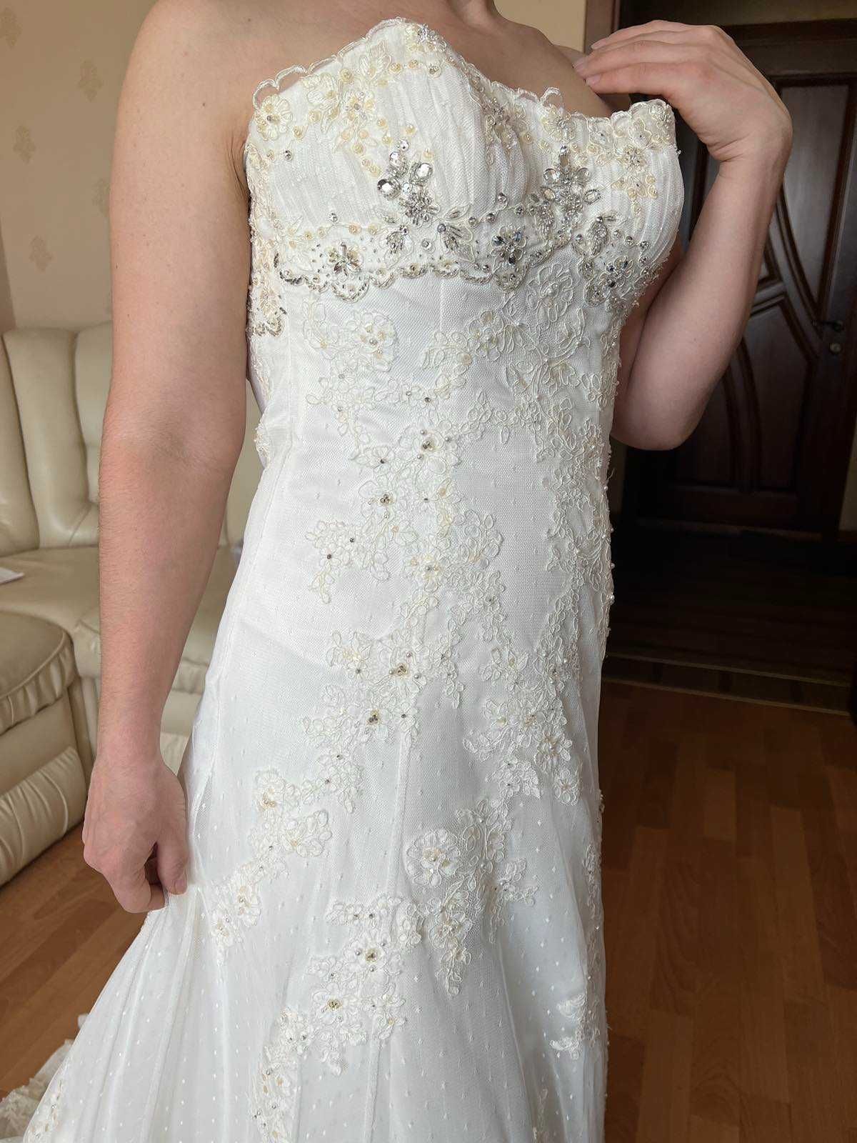 весільна сукня Miss Kelly 46