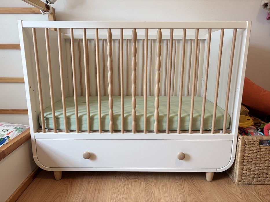 Berço Myllra + colchão Jättetrött IKEA