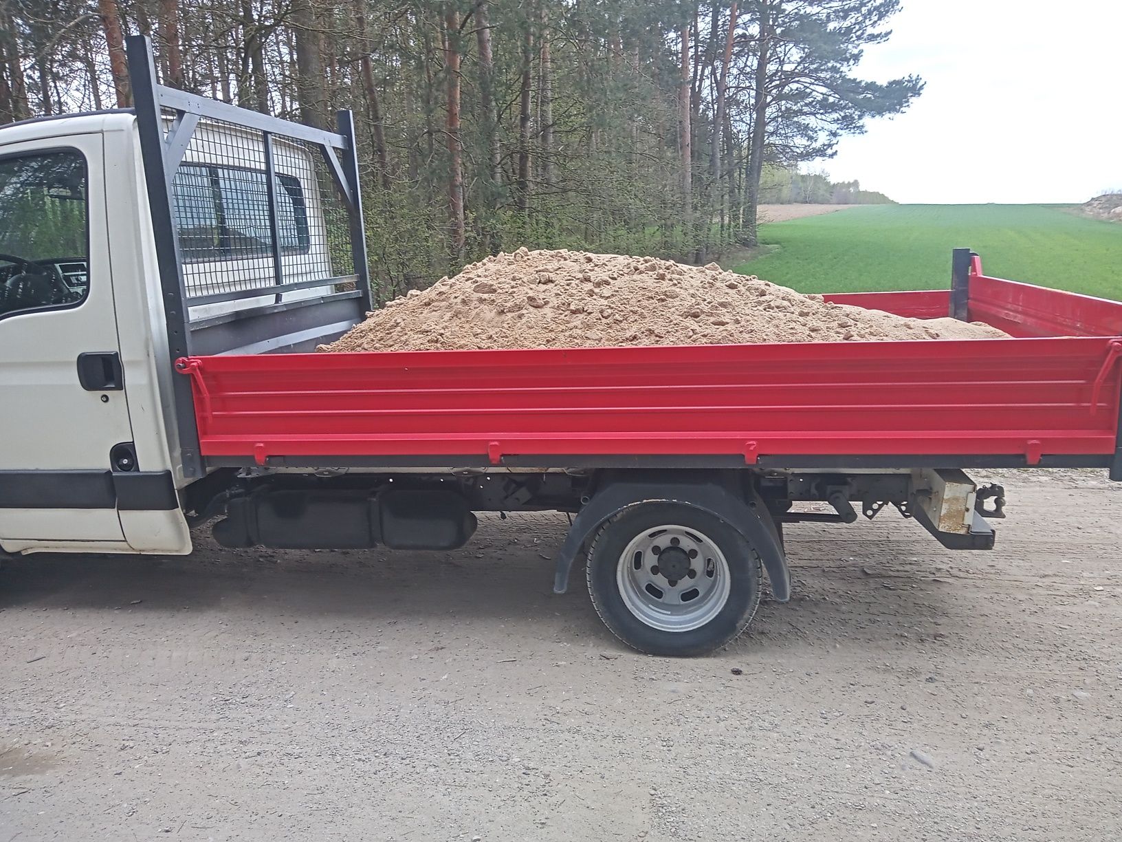 Piasek piach kopany, płukany, ziemia ogrodowa