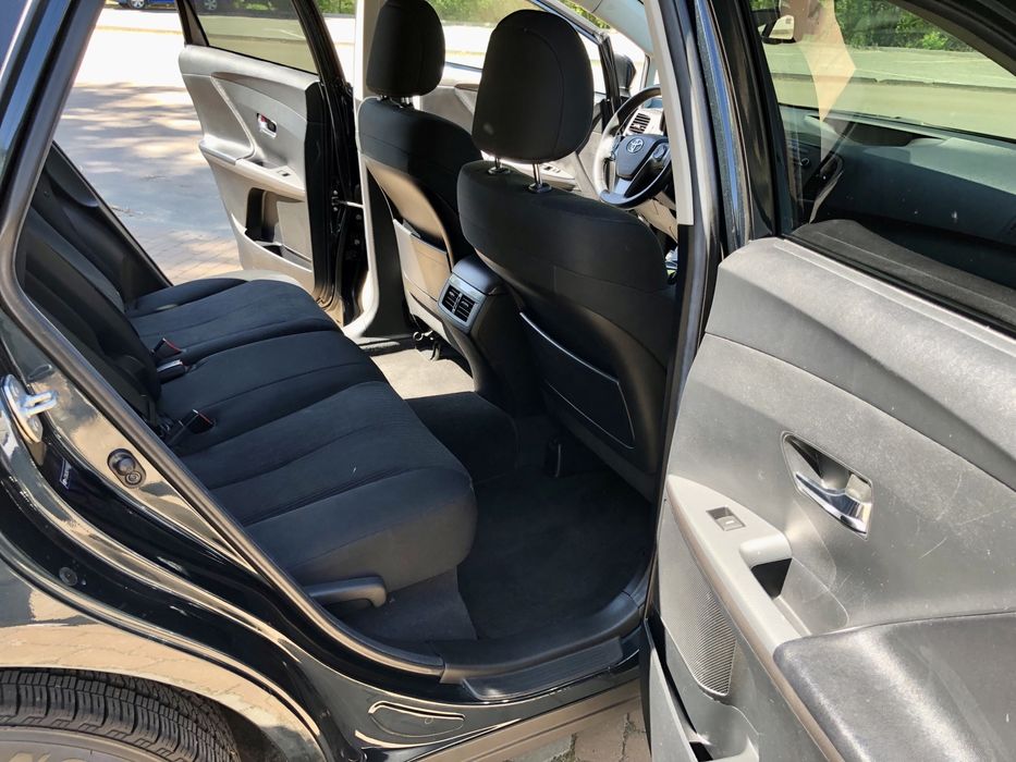 Venza 2.7 4*4 перший власник, два комлекти гуми.