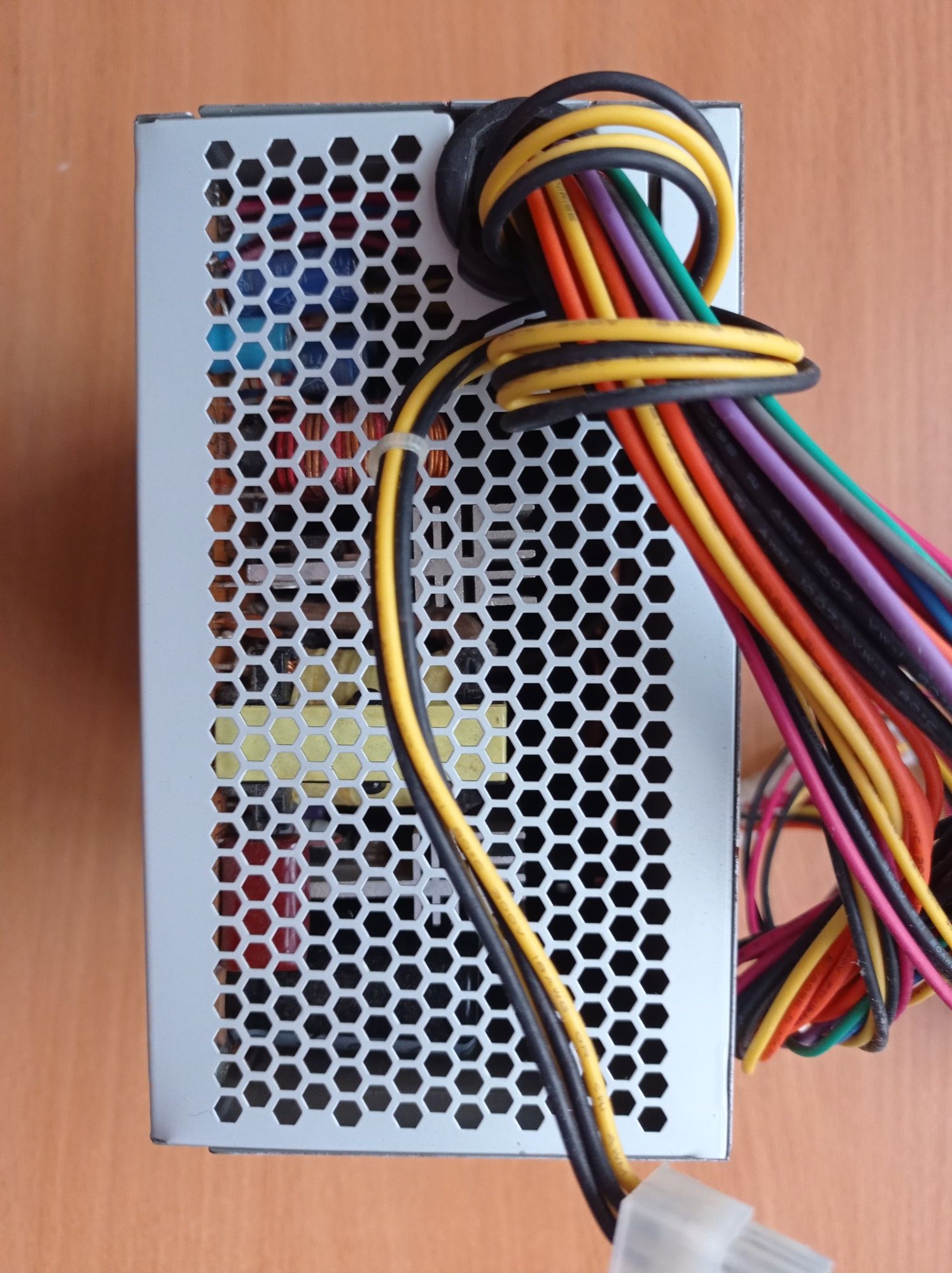 Блок живлення Delux ATX-350W P4