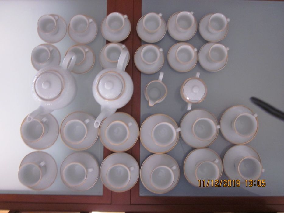SERVIÇO VINTAGE de Chá e Café em Porcelana Royal China