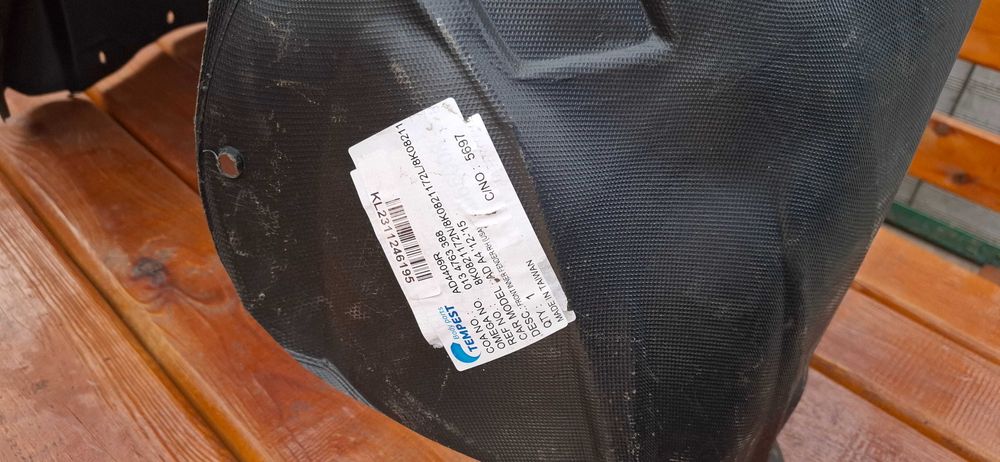 Підкрилок правий Audi A4B8 2013p