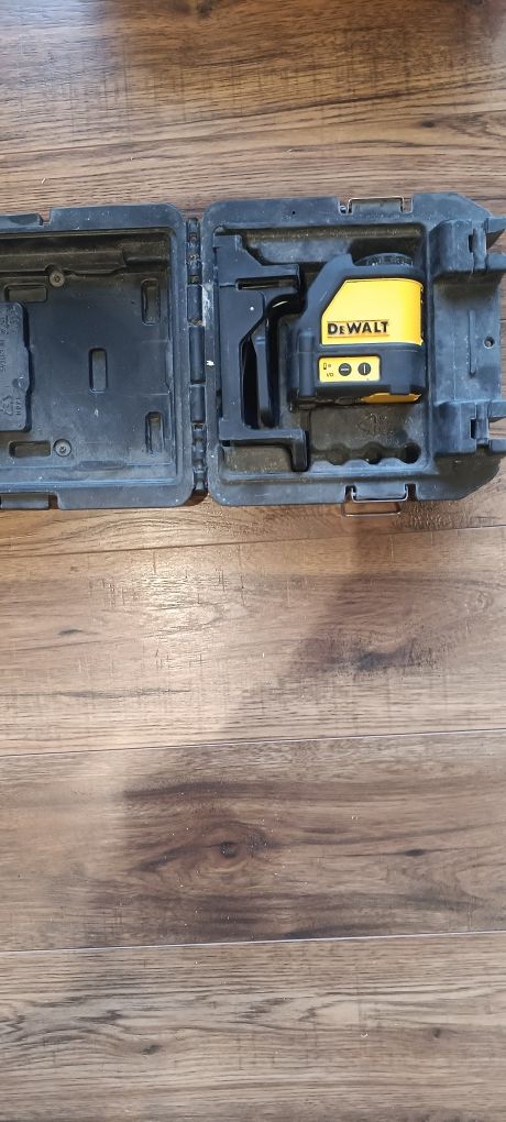 Laser DeWalt DW088