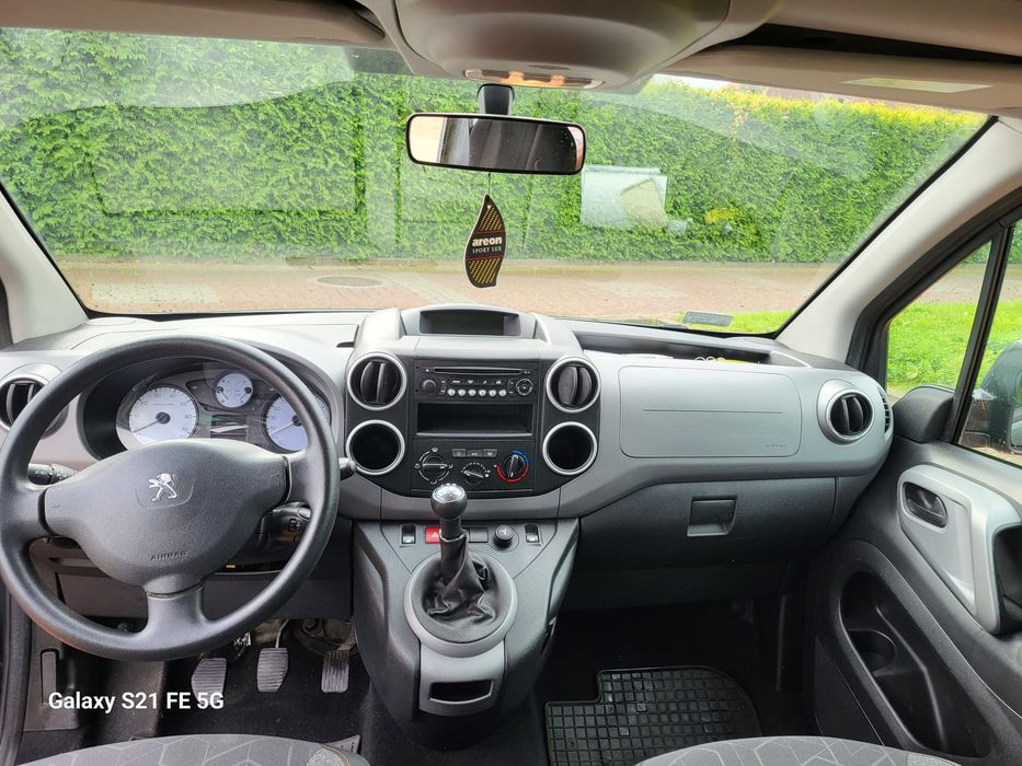 Peugeot Partner 1.6  5osobowy 2017