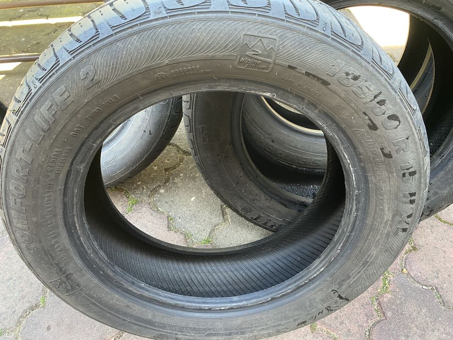 Sprzedam 4 opony zimowych Semperit 185/60 R15 88H XL