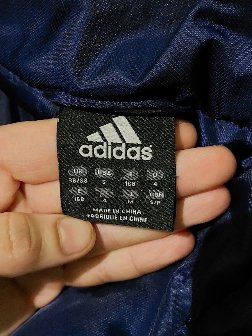 Оригінальна Adidas спортивна куртка