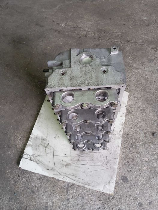 Cabeça Colaça de motor Mitsubishi 3.0 did