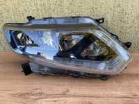 NISSAN X-TRAIL T32 13- LAMPA PRAWA PRZEDNIA PRZÓD