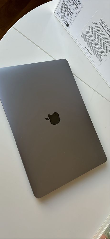 MacBook Air Apple m1 8gb 25SSD