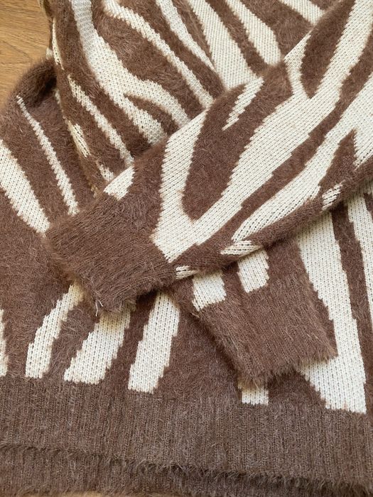 Тепла кофта на 9-11 р.