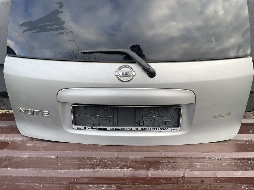 Ляда Кришка Багажника Нісан Ноте Nissan Note 2006-2013