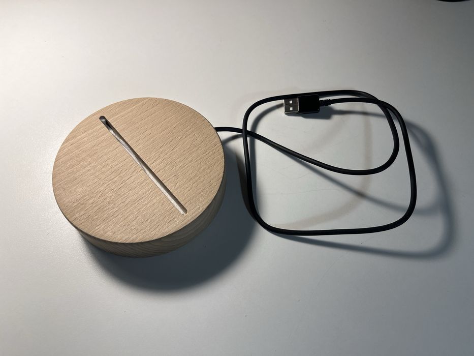 Кругла деревʼяна база для LED нічника