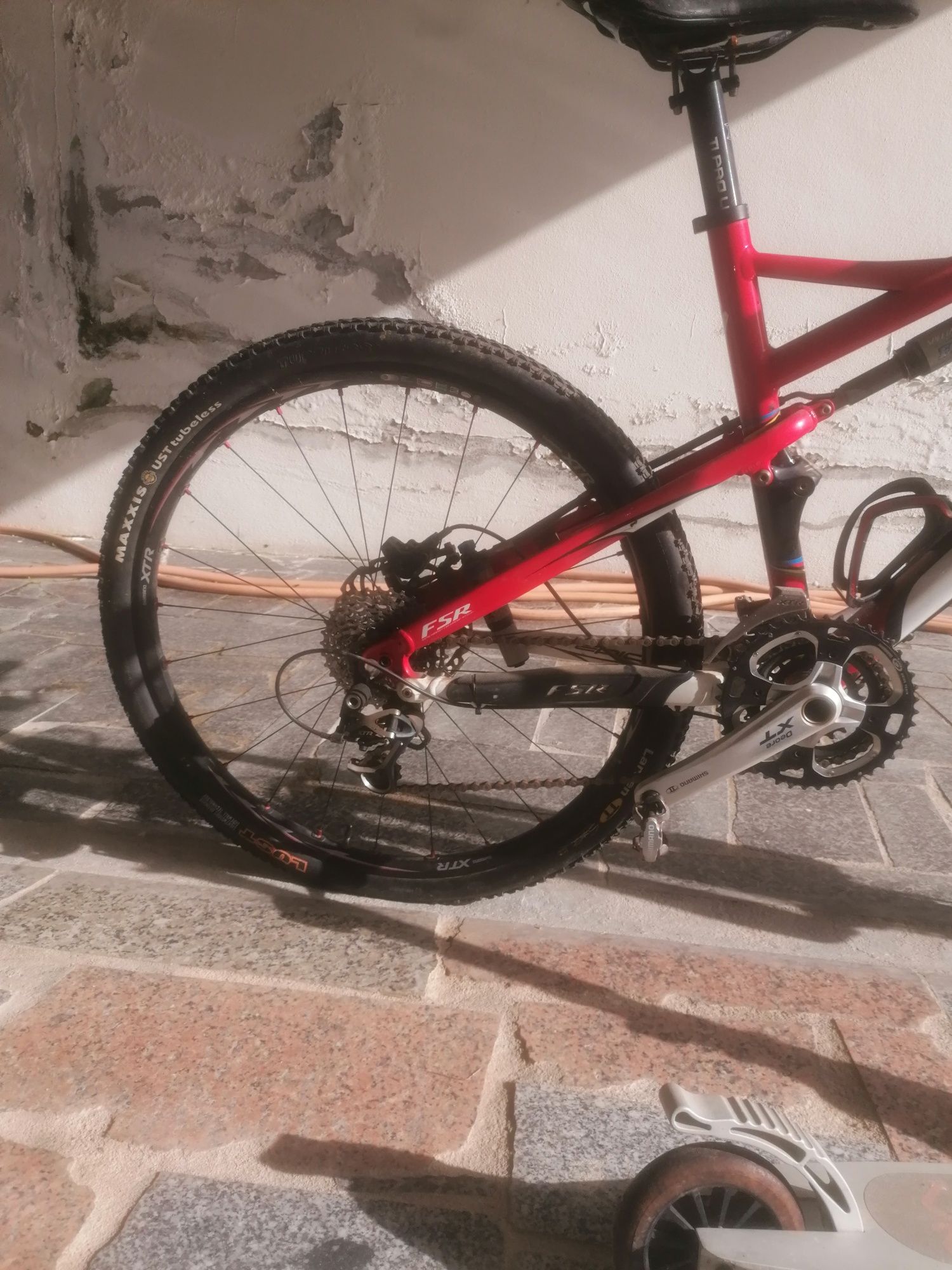 Bicicleta specialized epic M roda 26
