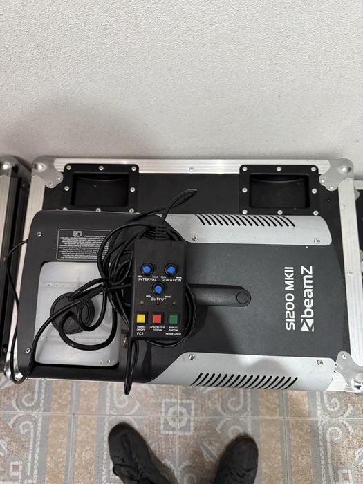 Maquina de fumo BEAMZ 1200W